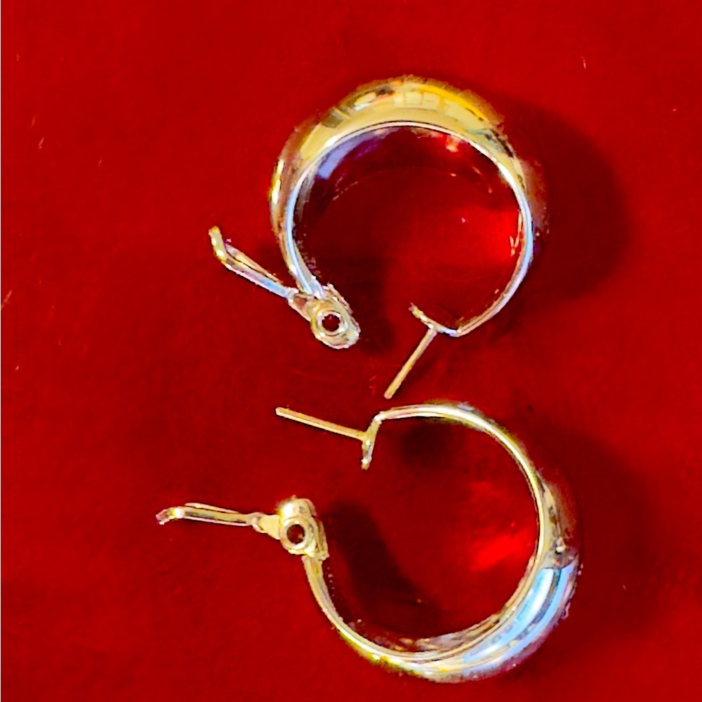 Vintage Signed MONET DES PAT #249.252 Silver Tone Hoop Pierced Earrings